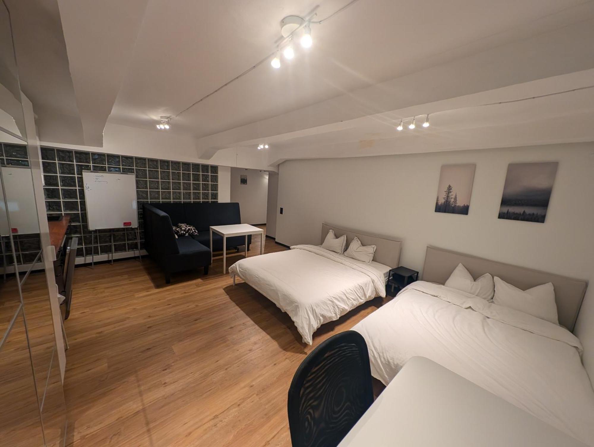 Dana-entire Very Quiet And 2 Apartment