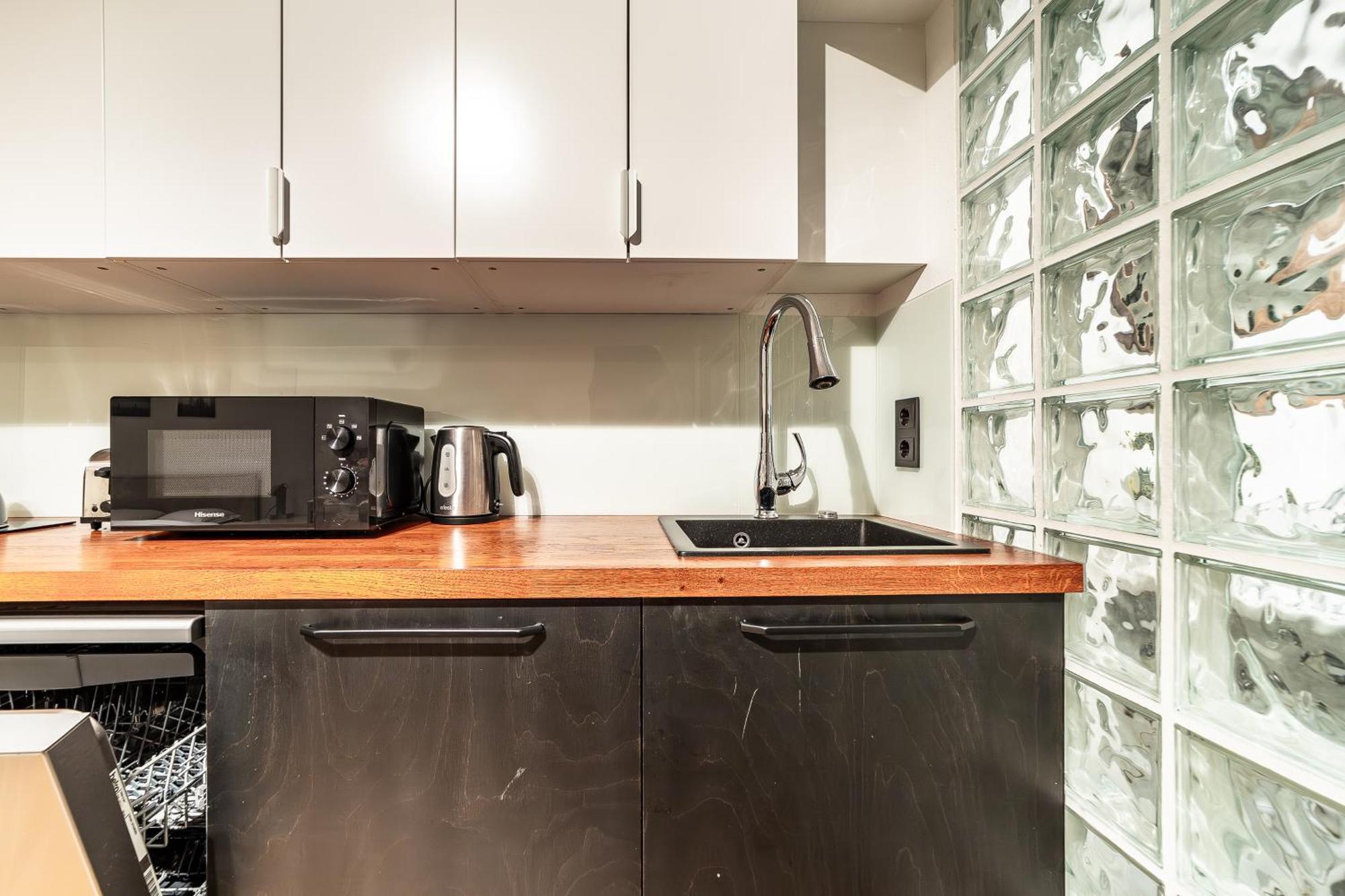 Dana-entire Very Quiet And 2 Apartment *