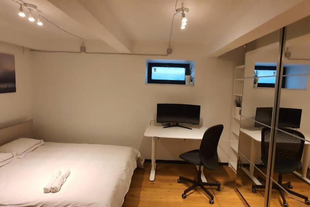Dana-entire Very Quiet And 2 * Tallinna